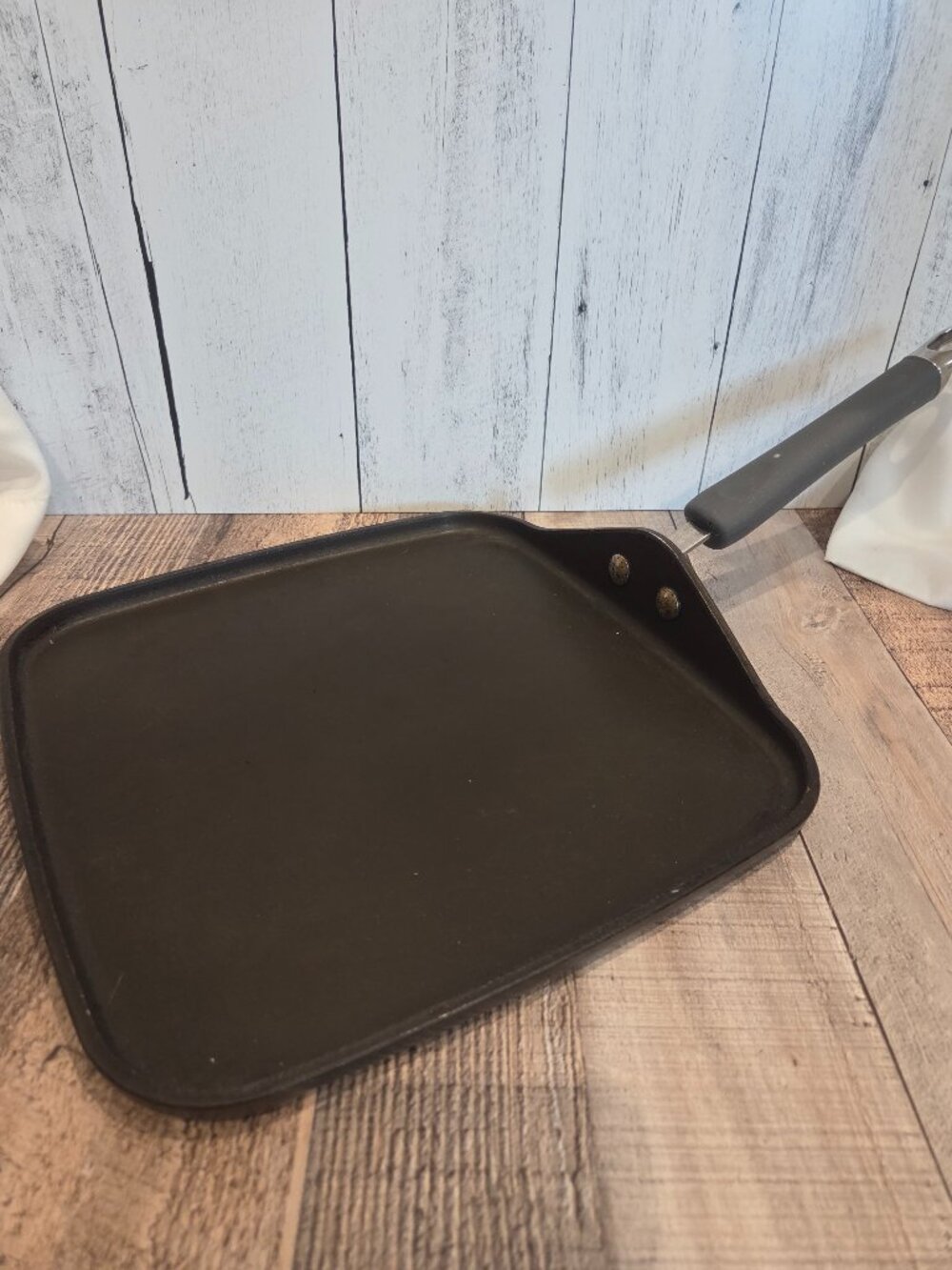 The Pampered Chef Generation II 11" Square Griddle Pan Non-Stick Aluminum 2380